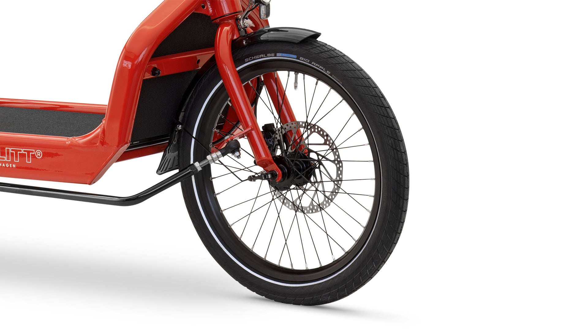 Picture of the schwalbe front tire on the bike