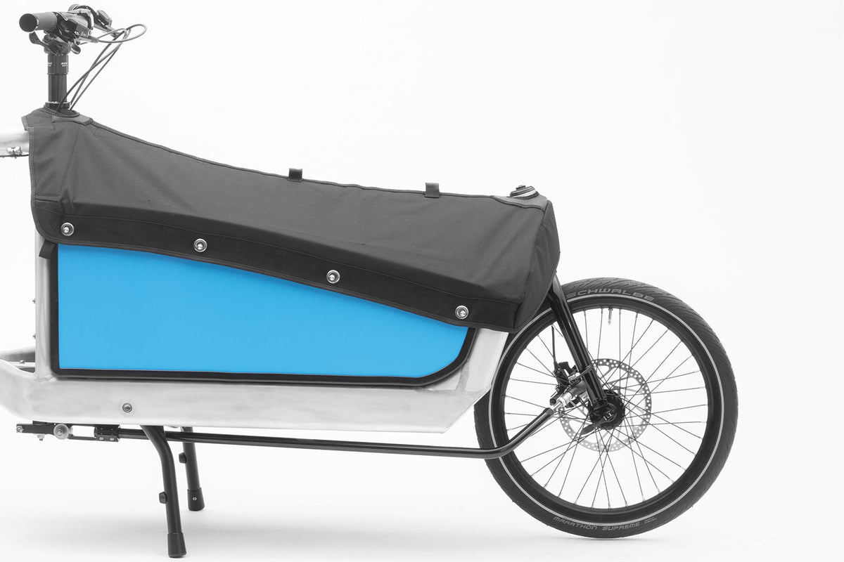 Sideview of the Bluebird BBX panels with hood