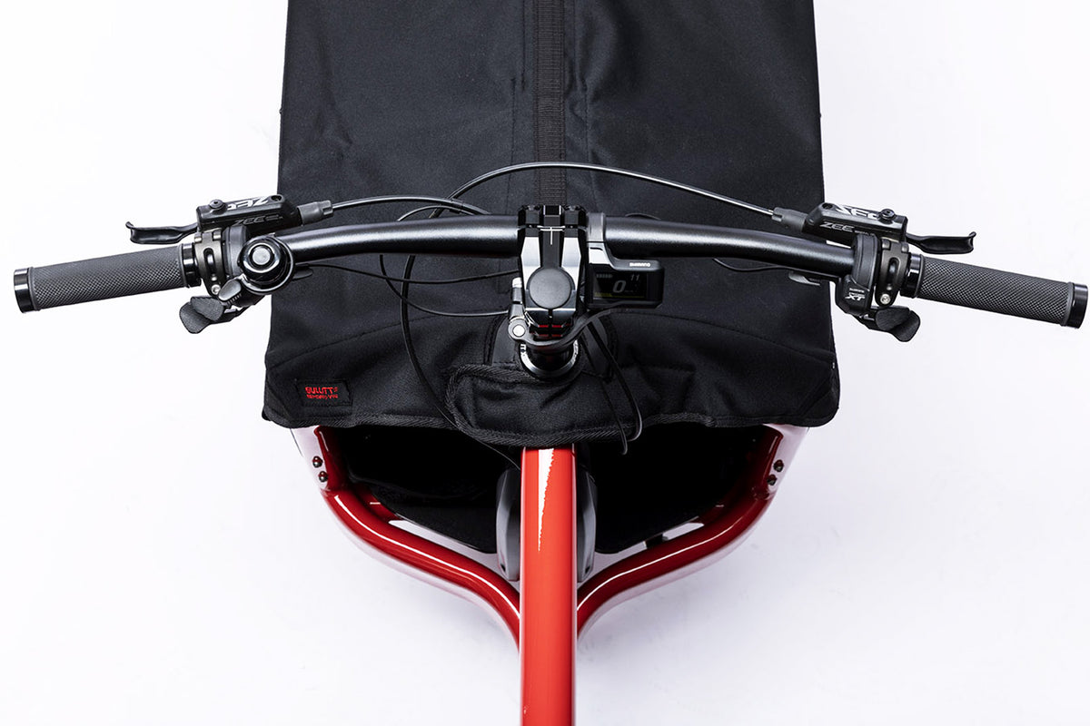 Detail picture of BBX hood around Handlebars on a EP801 eBullitt