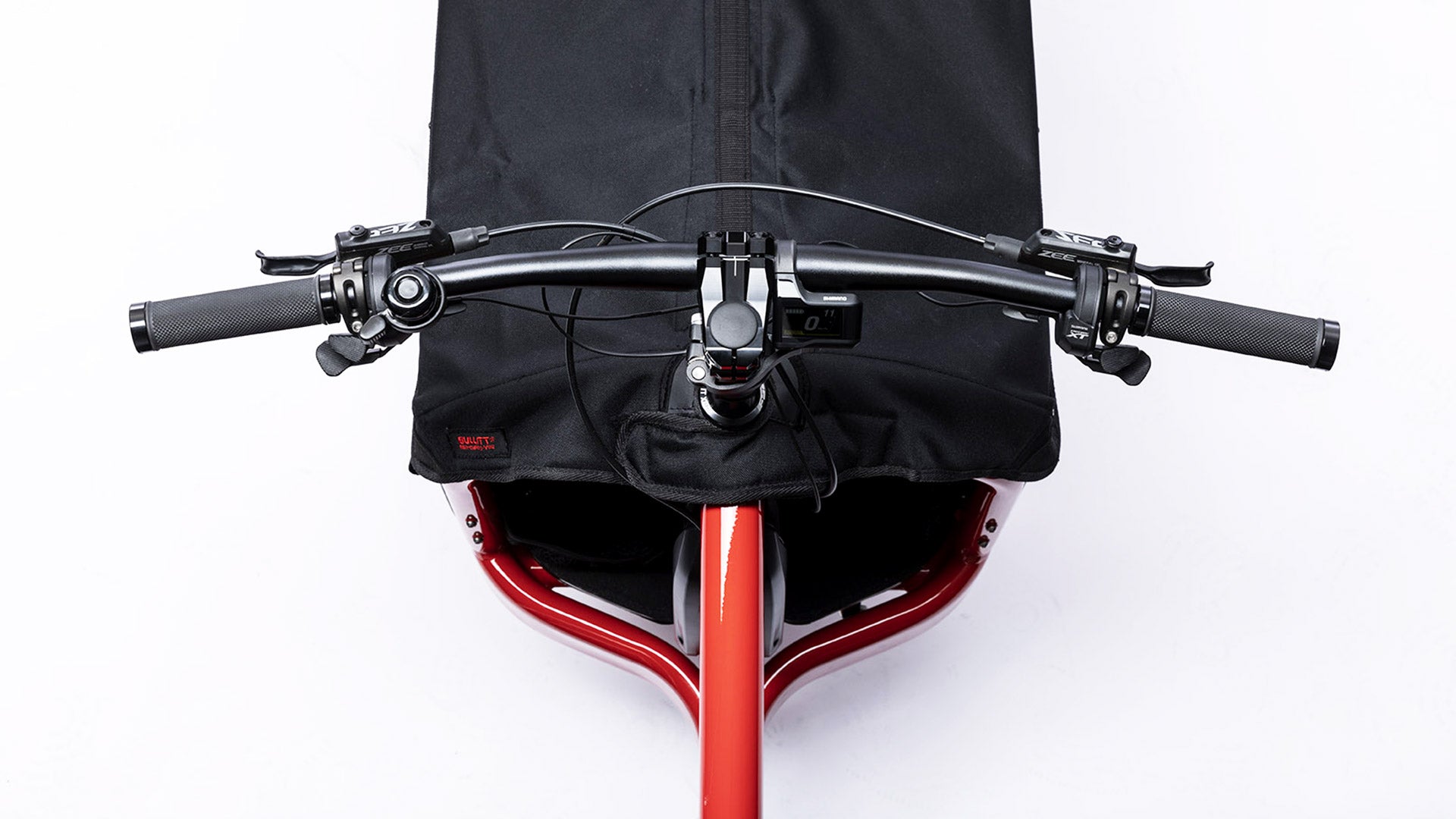 Detail picture of BBX hood around Handlebars on a EP801 eBullitt