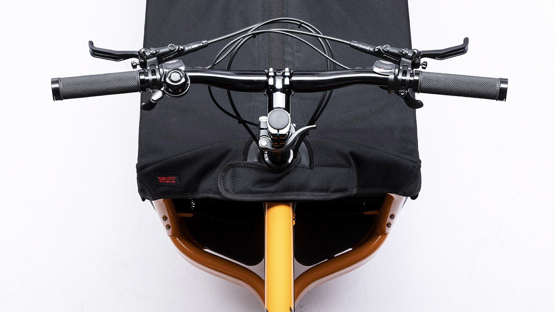 Top view of the BBX hood closure by the handlebars