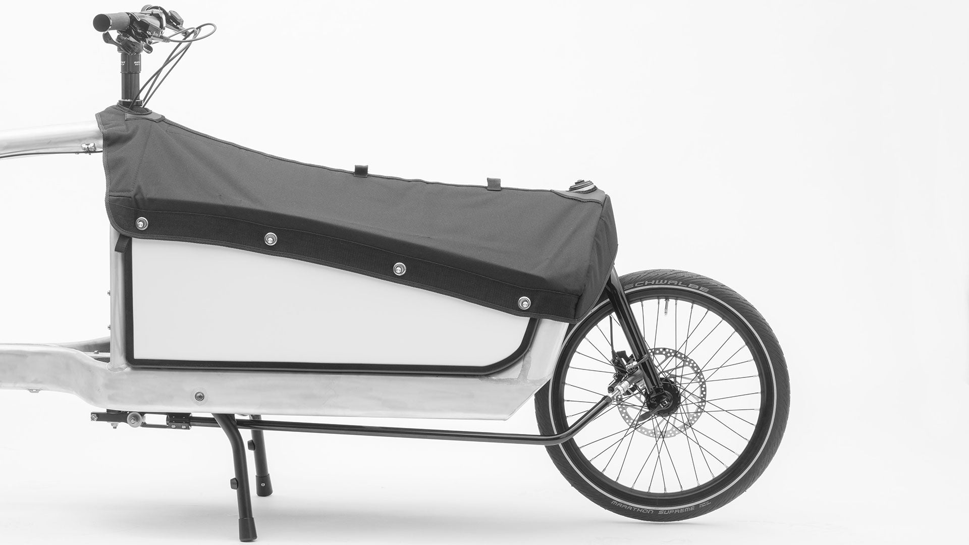 Sideview of the Milk plus BBX panels With the BBX hood