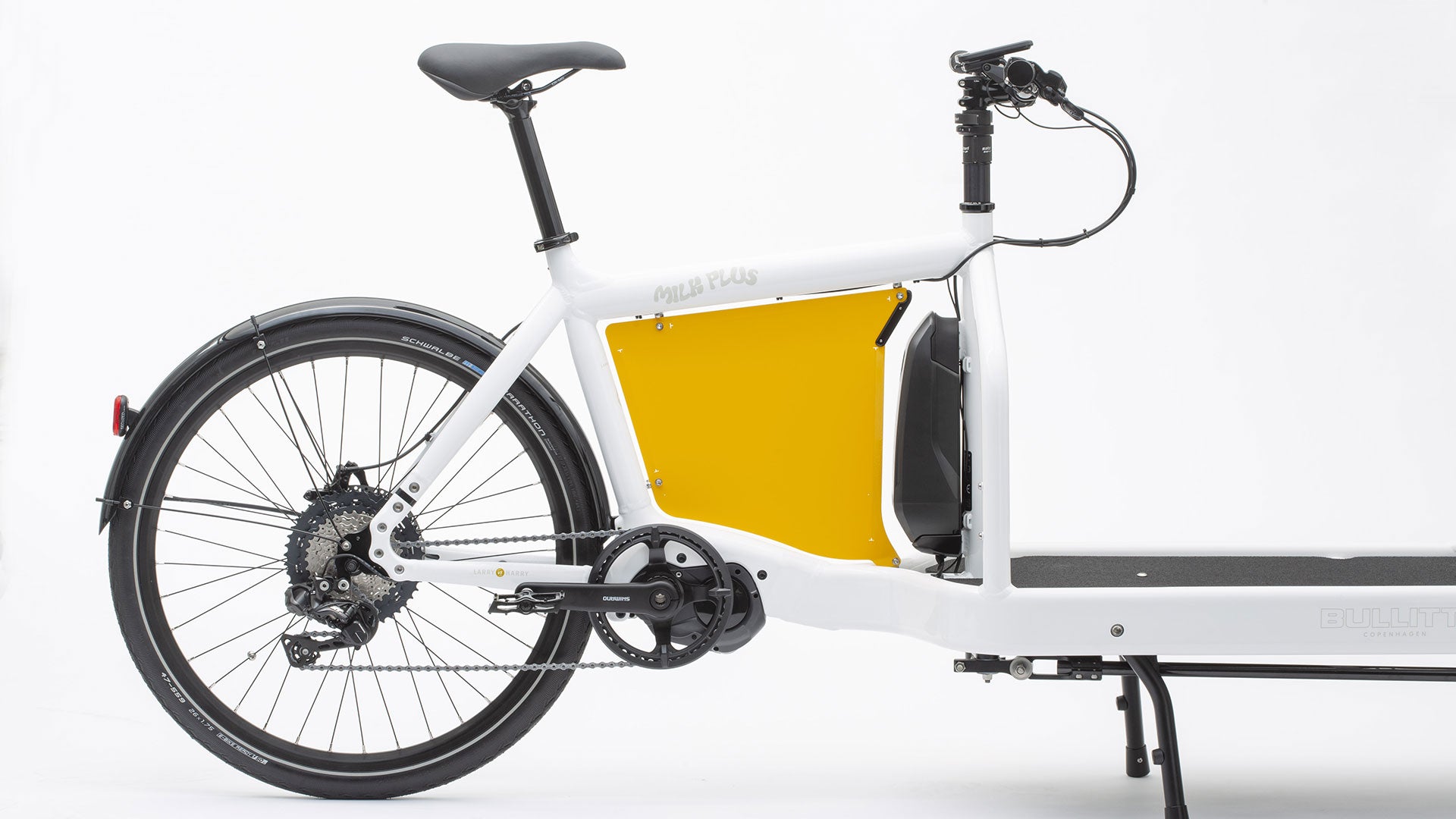 studio picture of a submarine Yellow billboard for the eBullitt