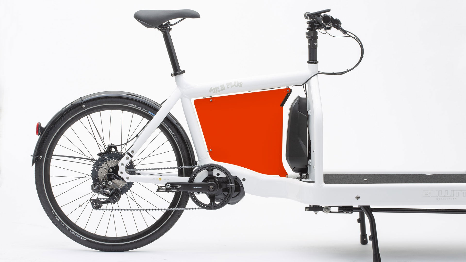 studio picture of a pepper red billboard for the eBullitt