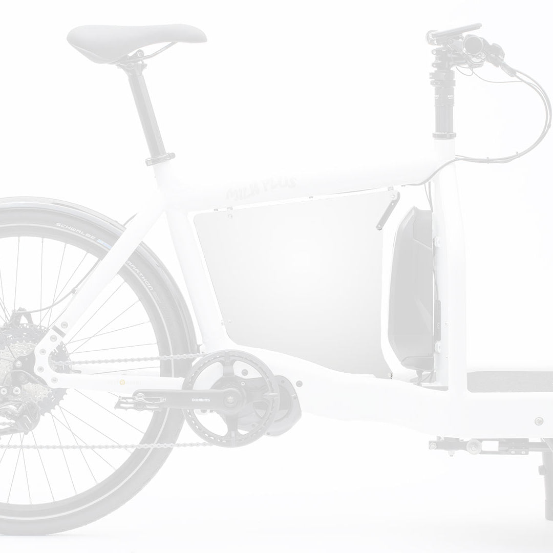 studio picture of a white billboard for the small battery eBullitt