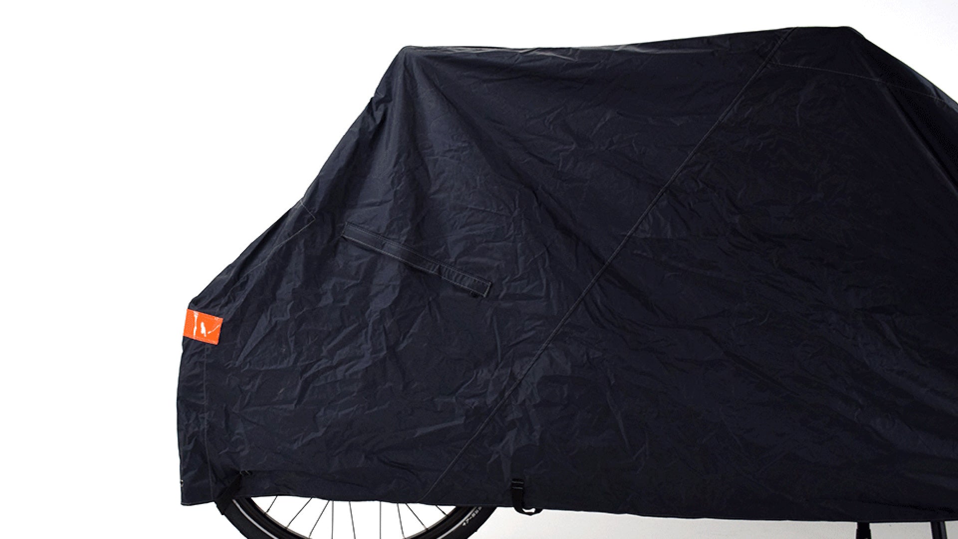 Masked picture of Bullitt garage cover, covering a bullitt