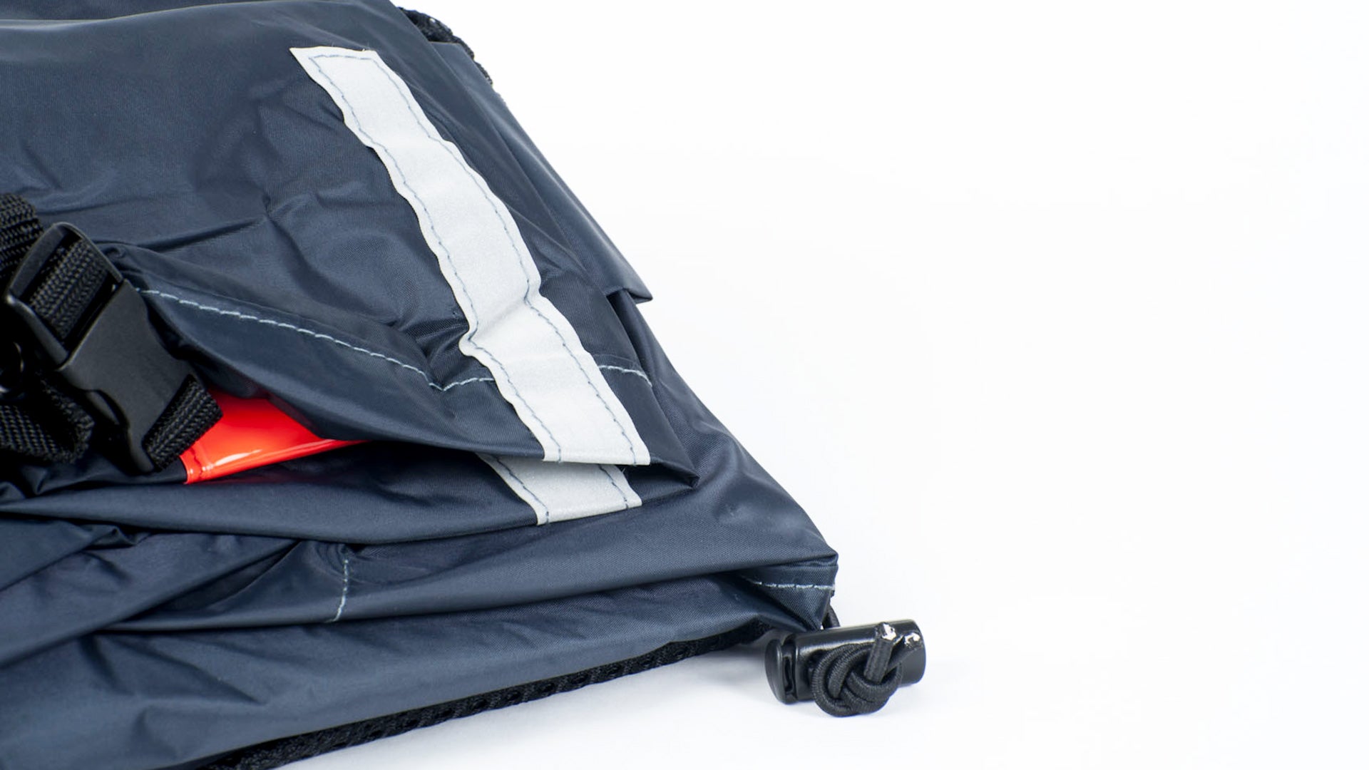 Masked picture of Bullitt garage cover, covering a bullitt