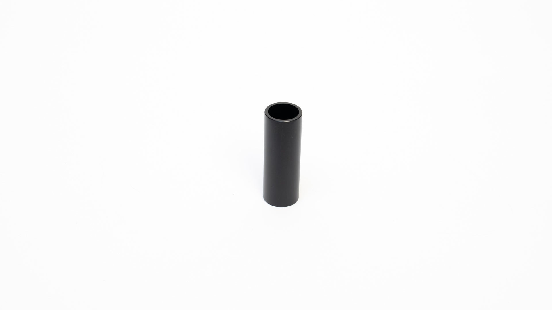 Spacer for long steering rod