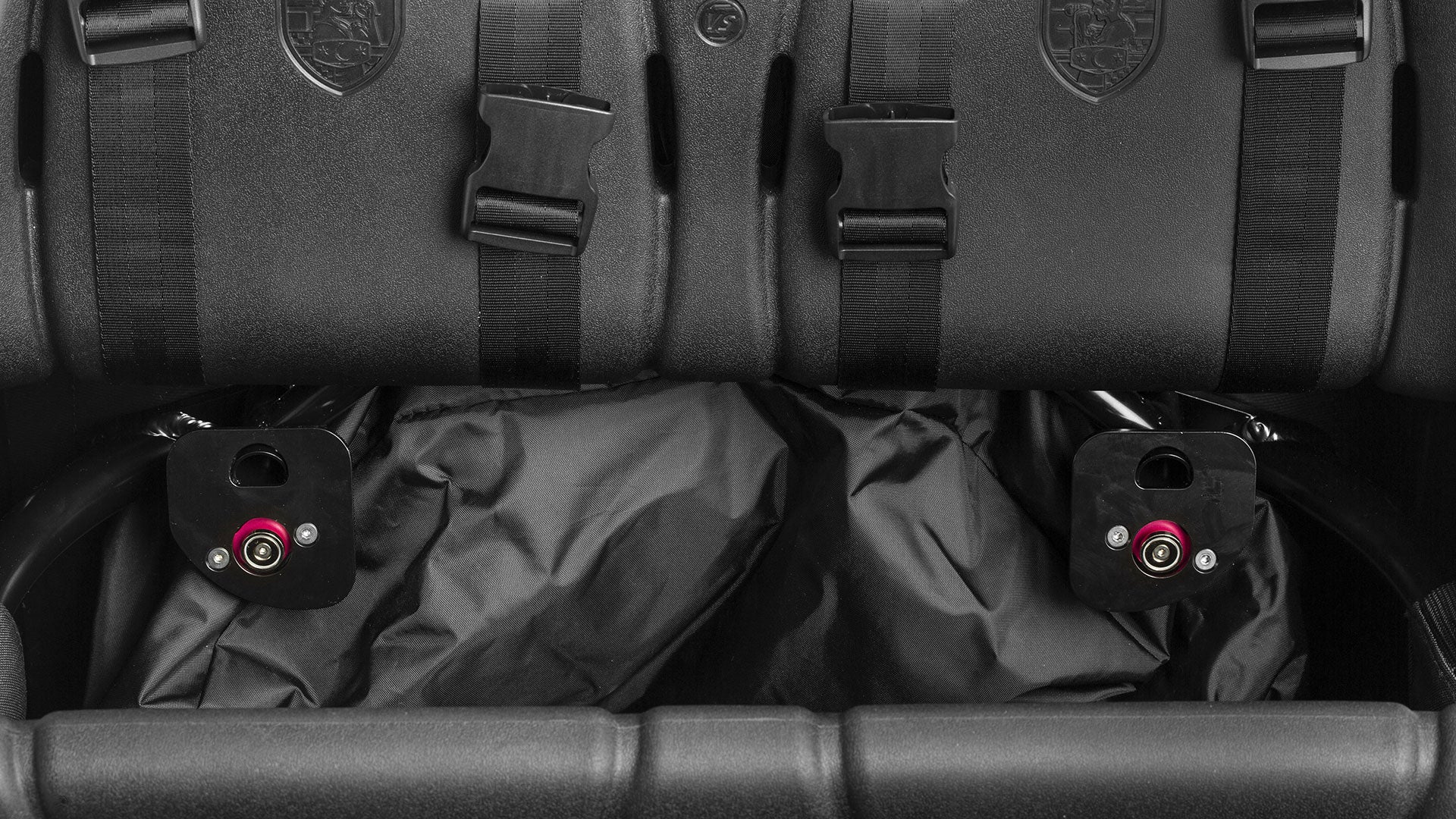 twin seat without seatbelts