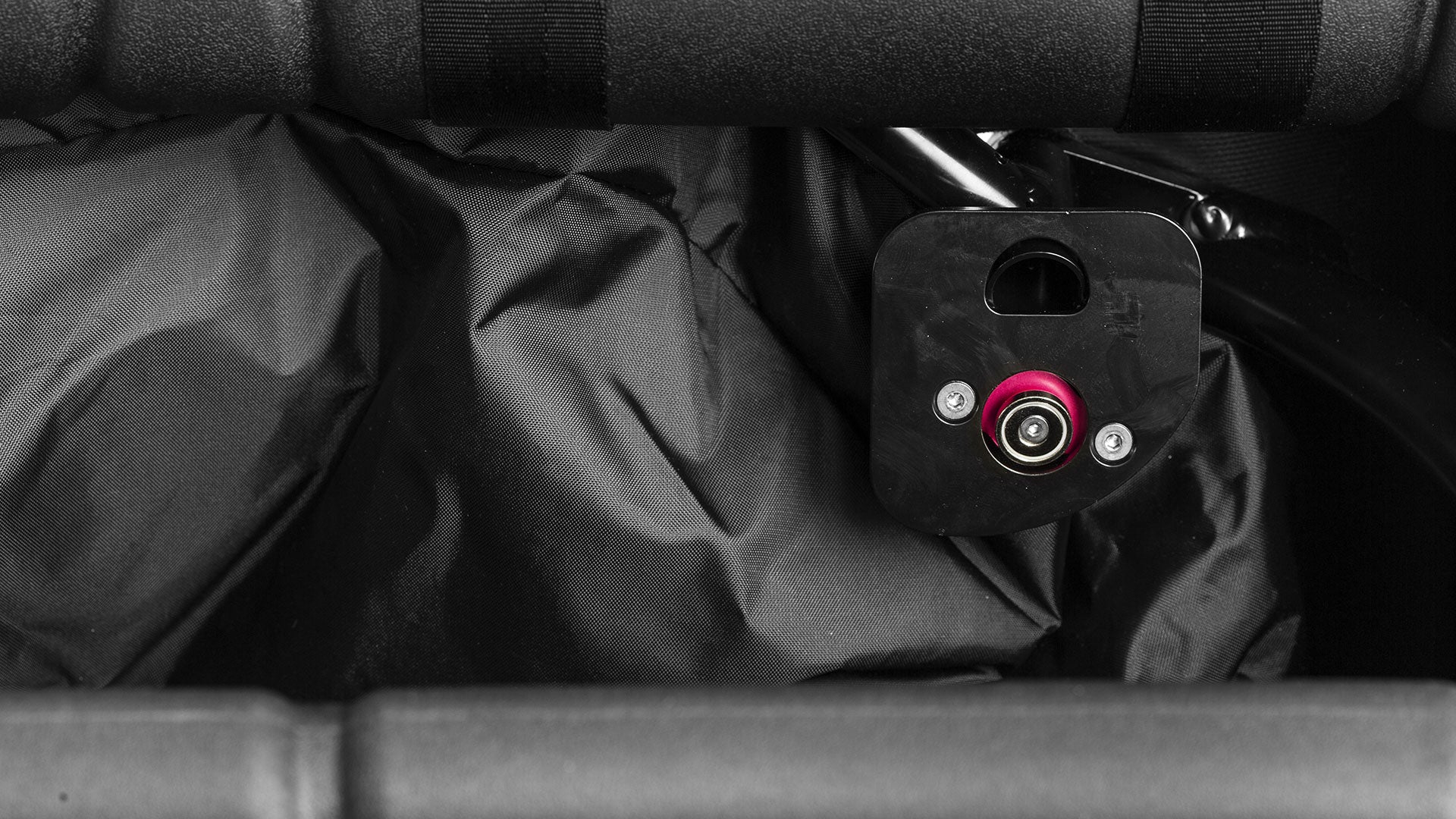 twin seat without seatbelts