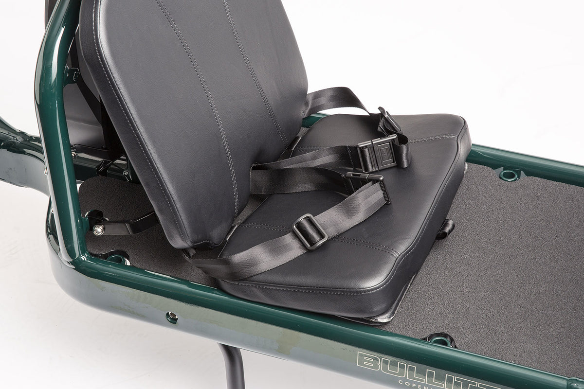 Race Bullitt with a Foldable Seat