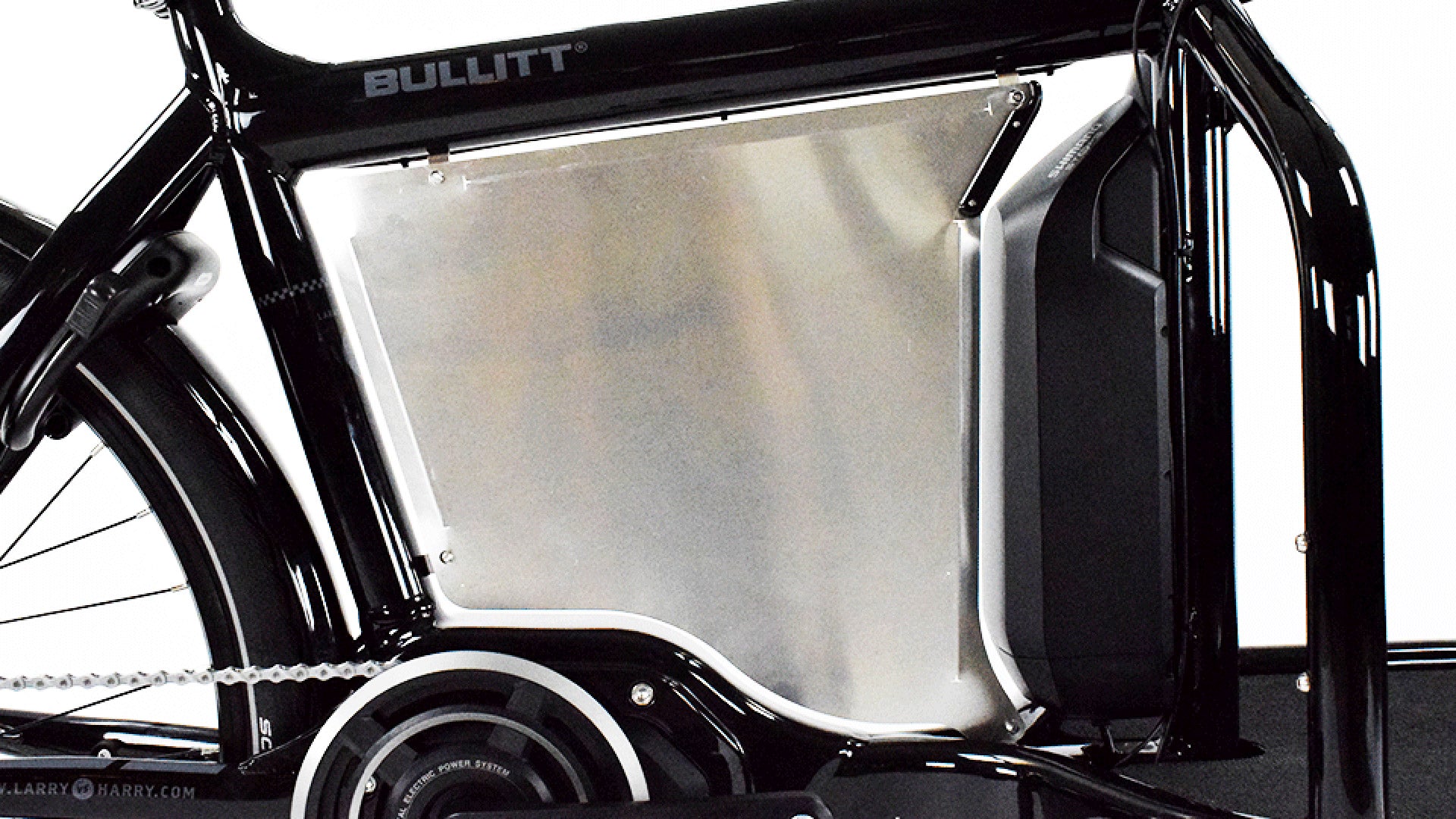 studio picture of a Raw billboard for the Steps6000 eBullitt