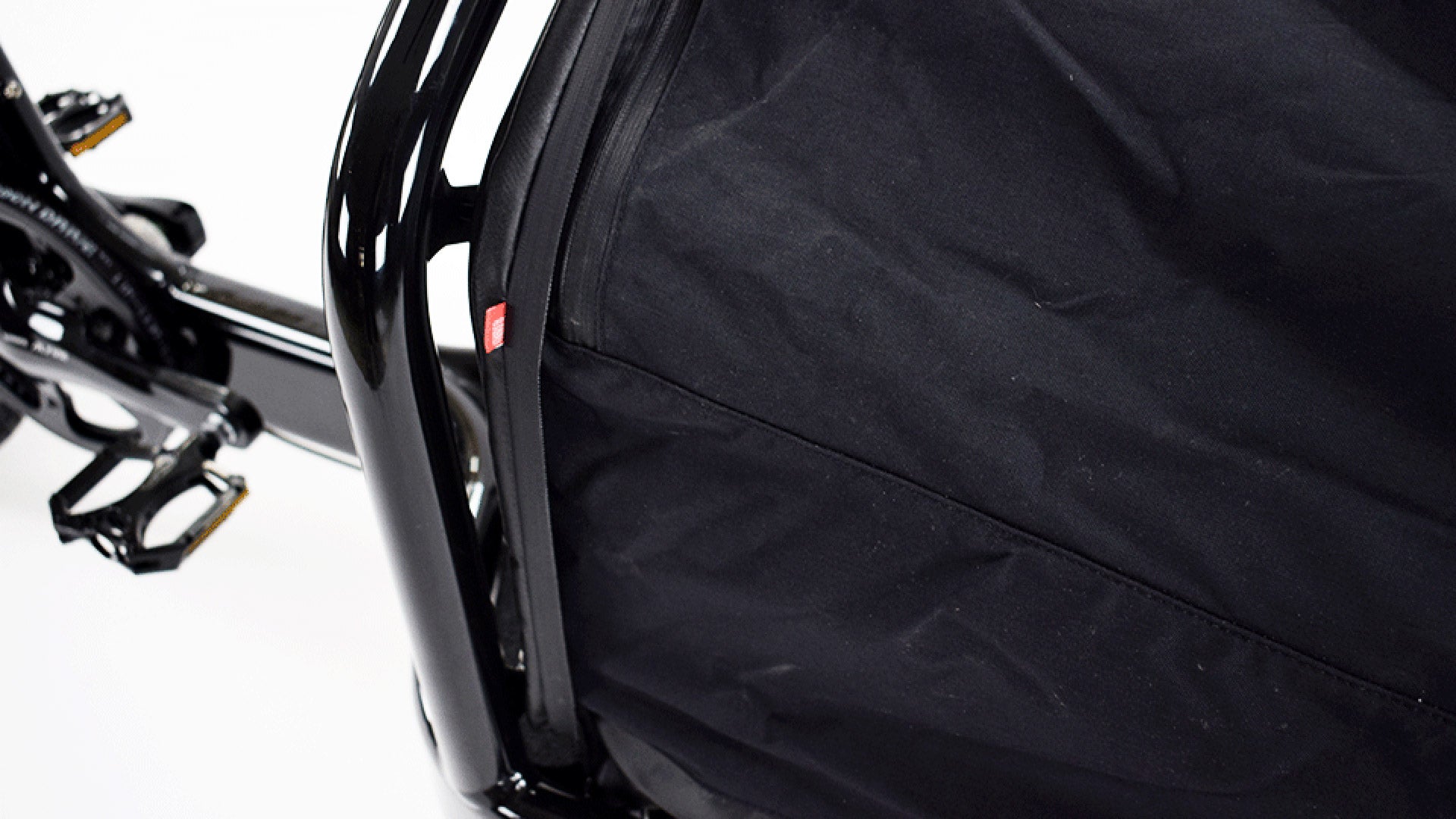 fahrer Hood mounted on a bullitt